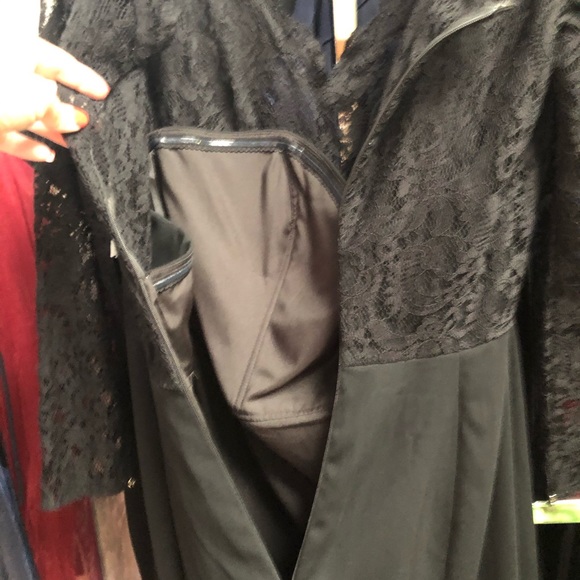 Dessy Collection 3014 Black Lace Top Gown 🤩 R1 - Picture 15 of 17